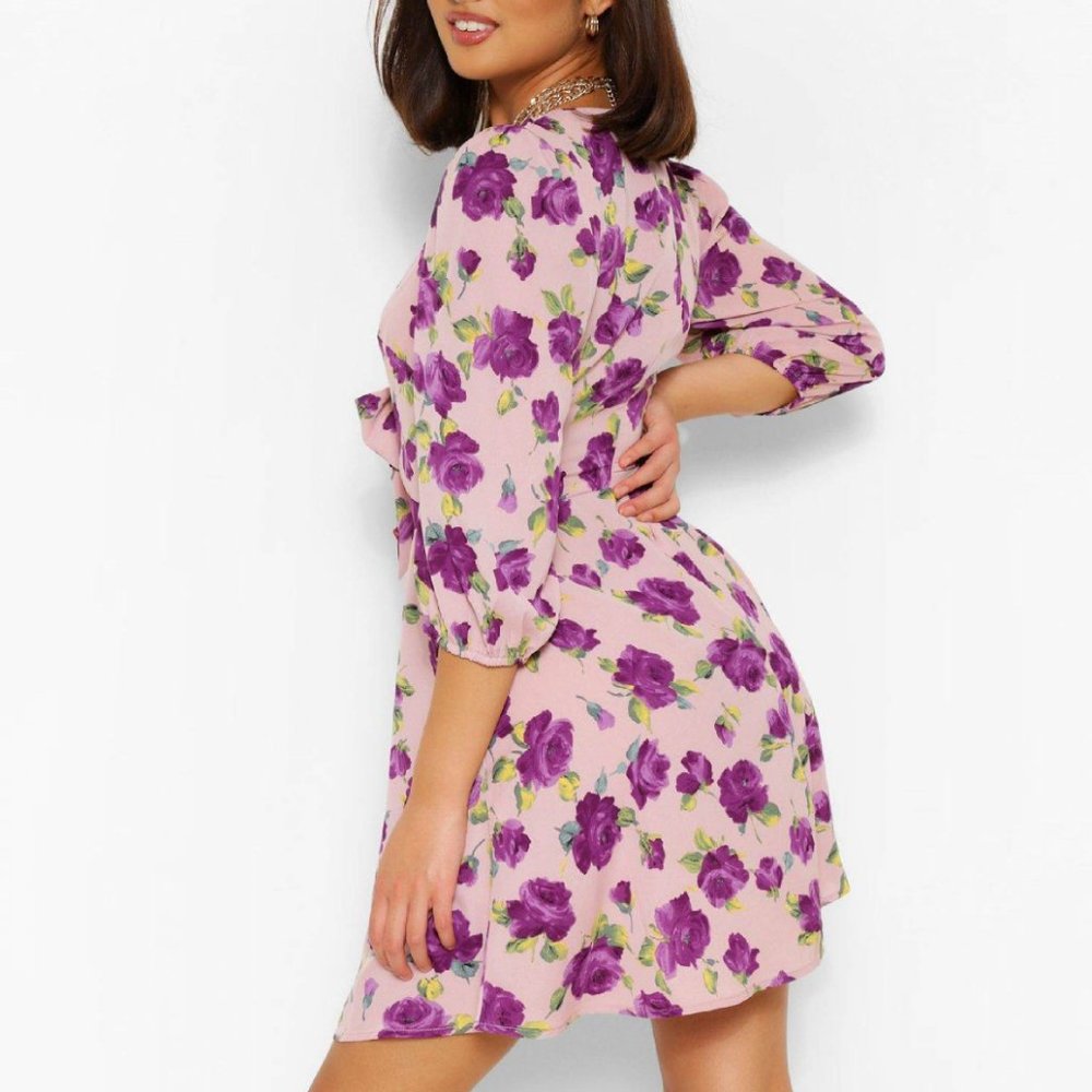🎉 3/28 Host Pick! 🎉 Boohoo Purple Floral Puff Sleeve Skater Dress - Size 6